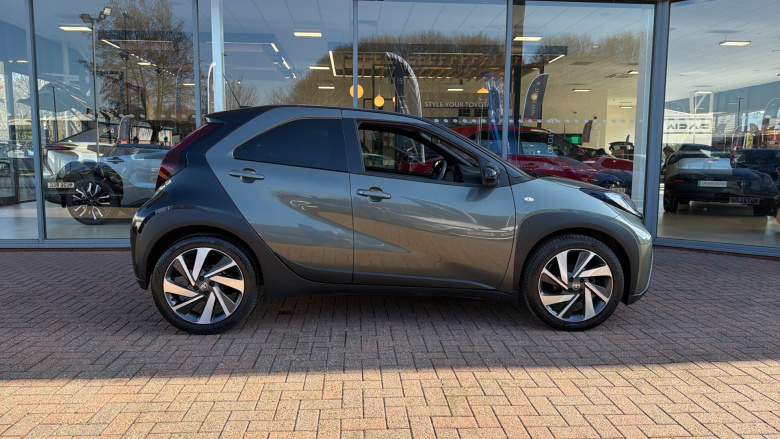 Toyota Aygo X 1.0 VVT-i Edge 5dr Petrol Hatchback